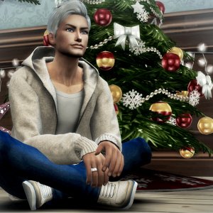 под ёлкой.jpg